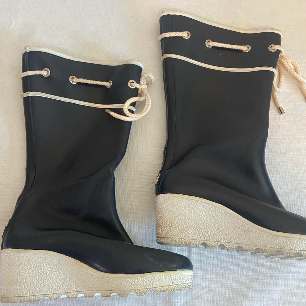 Sperry Top Sider Tall Glossy Navy Blue Waterproof Rubber Rain Boot Size Wo’s 6